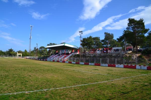 Esentepe Erdal Barut Stadyumu - Esentepe