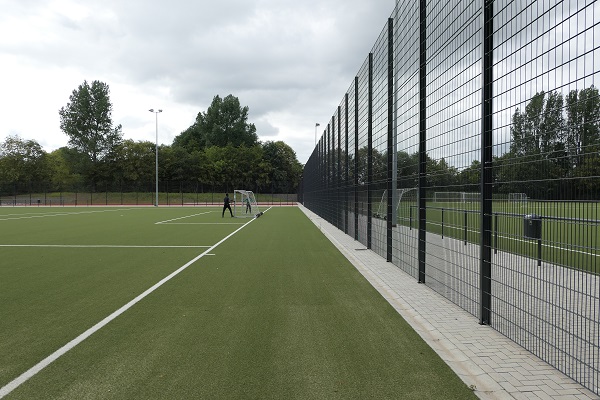 Sportanlage Karl-Arnold-Ring Platz 2 - Hamburg-Wilhelmsburg