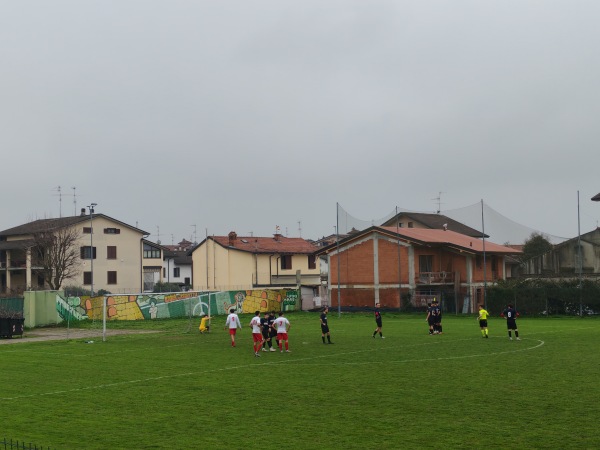 Campo Comunale Eugenio Rossato - Carpiano
