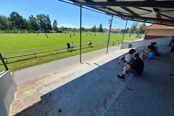 Stadion TJ Sokol - Kostice u Břeclavě