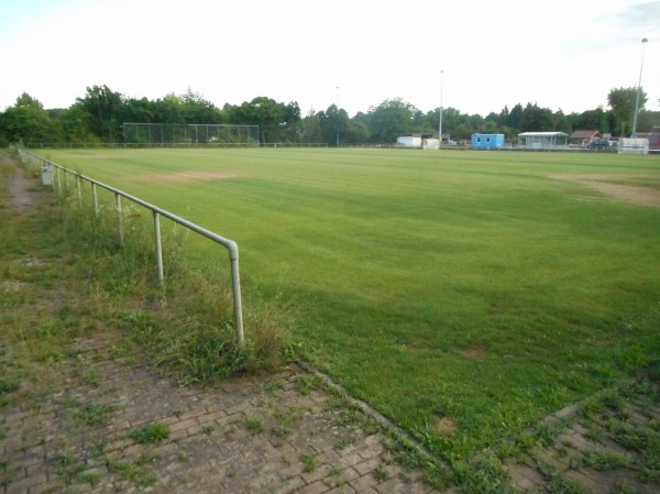 Sportanlage Oberwald Platz 2 - Lingenfeld