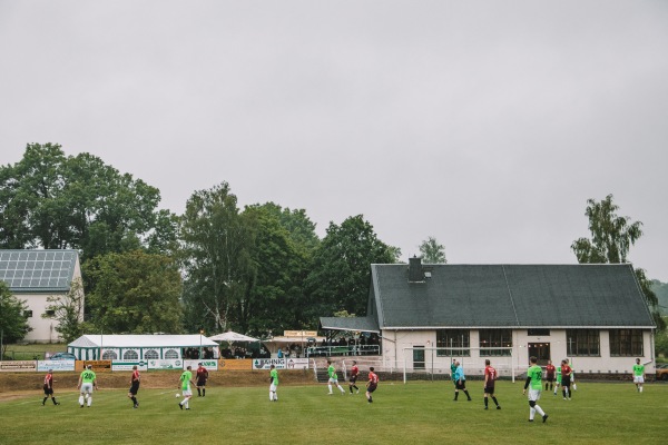 Sportplatz an der Turnhalle - Pockau-Lengefeld-Lippersdorf