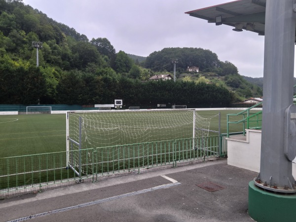 Campo de Fútbol de Mastegi - Lesaca (Lesaka), NA