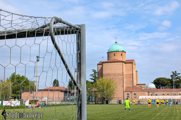 Campo Sportivo Viale dell'Internato Ignoto - Padova 