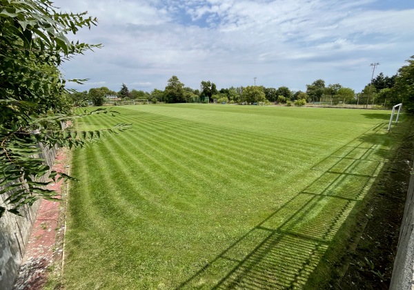 Stadion Lazur pomoshtno igrishte - Burgas