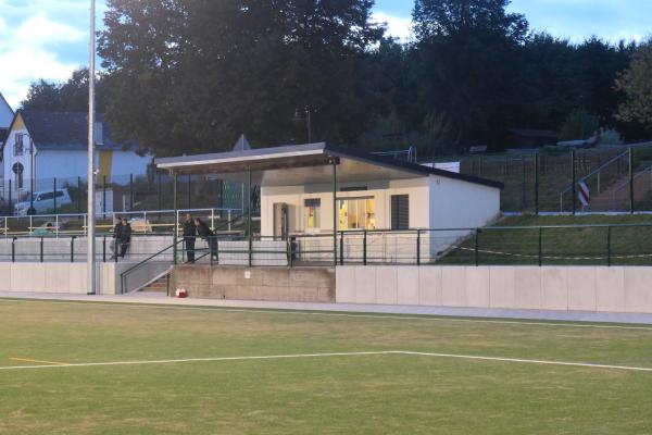 Sportplatz an der Schule - Gondershausen