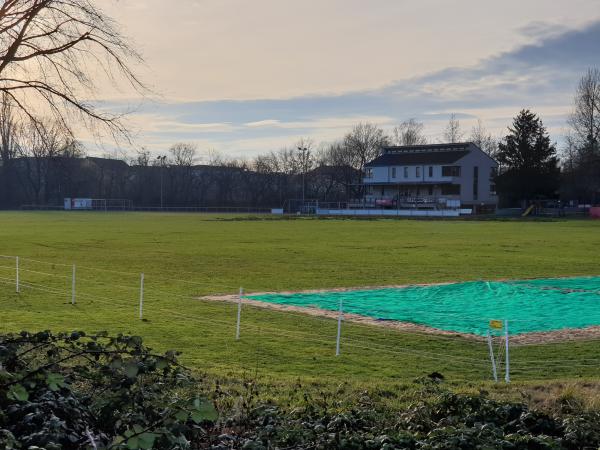 Sportanlage Salzburger Straße Platz 2 - Dresden-Dobritz