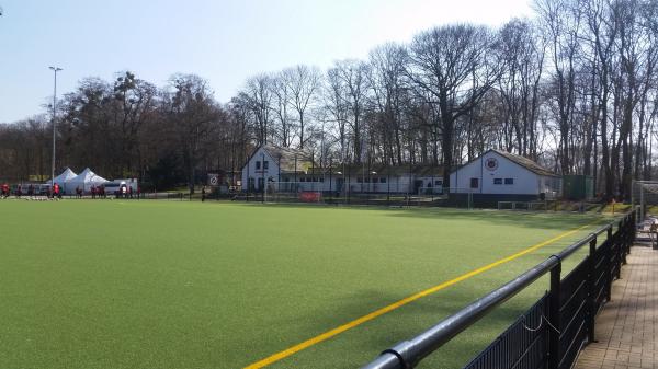 Sportpark Höhenberg Platz 2 - Köln-Höhenberg