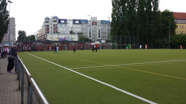 Sportplatz Brahestraße - Berlin-Charlottenburg