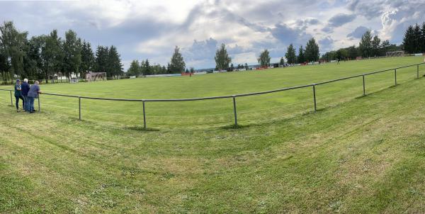 Sportgelände am Kreuzfeld - Maxhütte-Haidhof-Leonberg