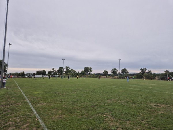 Sport- und Gemeindezentrum Beiersdorf Platz 2 - Beiersdorf-Freudenberg