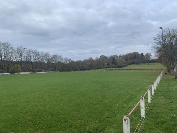 Sportplatz Am Wingert - Reiskirchen-Saasen