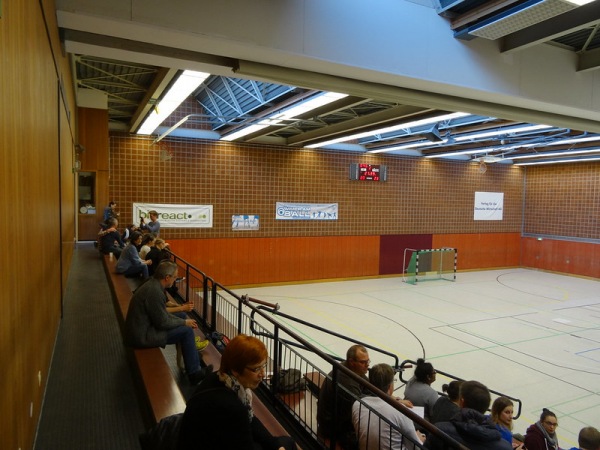 Sporthalle im Sportzentrum Pennenfeld - Bonn
