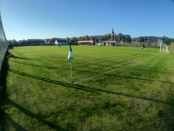 Fotbalové hřiště Pičín - Pičín