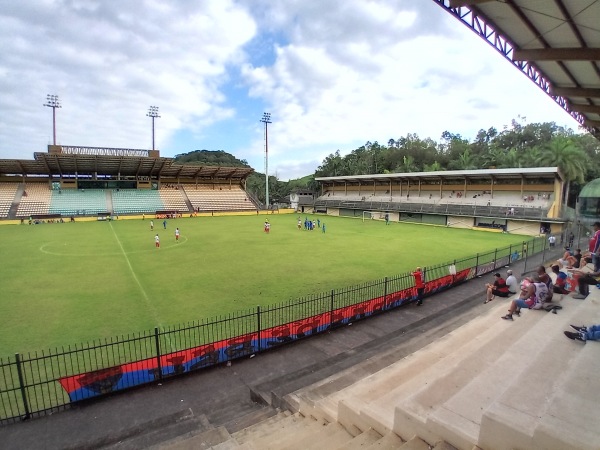 Estádio de Los Larios - Xerem, RJ