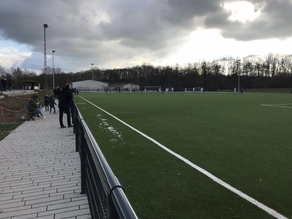 Wolfgang-Graf-Berghe-von-Trips-Stadion Nebenplatz - Kerpen-Horrem