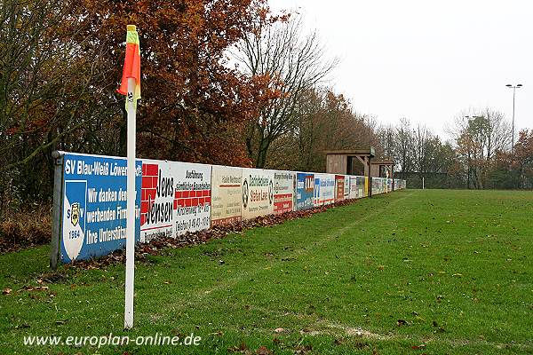 Au-Wiesen-Platz - Löwenstedt