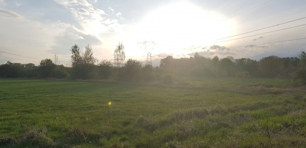 Boisko LZS Radomierzyce - Radomierzyce