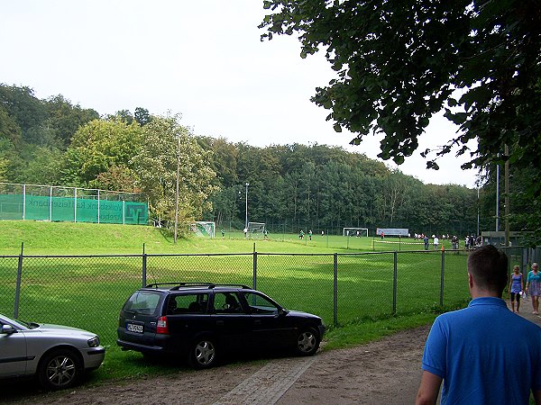 Sportplatz an der Schule - Oelixdorf