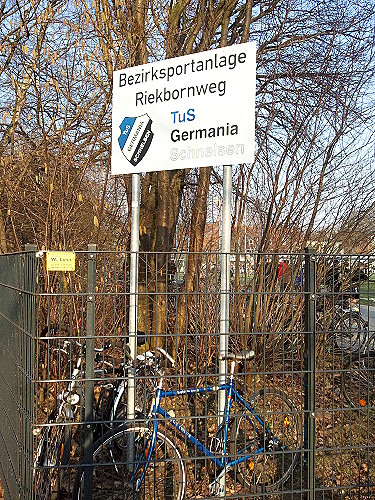 Bezirkssportanlage Riekbornweg - Hamburg-Schnelsen