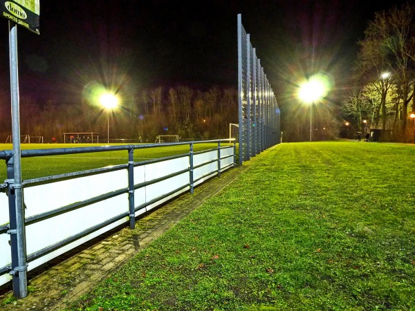 Sportplatz an der Gemeinschaftshalle 2 - Lippetal-Oestinghausen