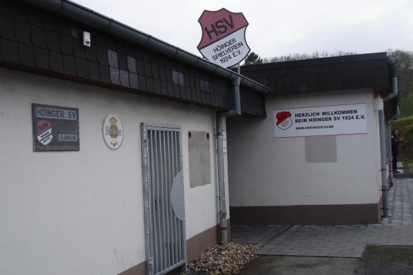 Karl-Kleine-Stadion am Hüsterner Berg - Ense-Höingen