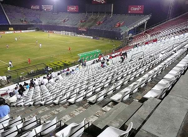 Estadio ueno Defensores del Chaco - Asunción