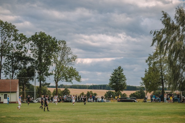 Sportplatz Plothen - Plothen