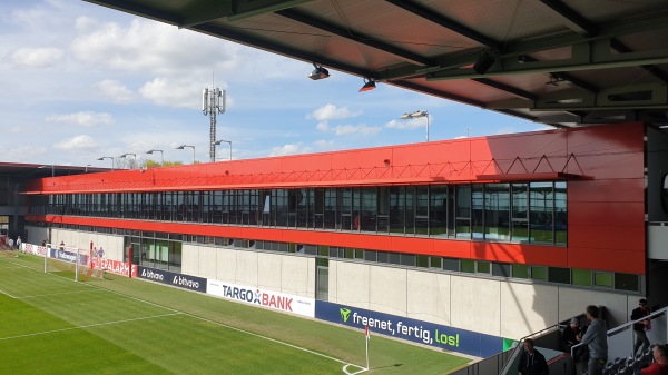 Stadion im FC Bayern Campus - München-Neuherberg
