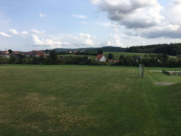 Sportanlage an der Schule - Ahorntal-Kirchahorn