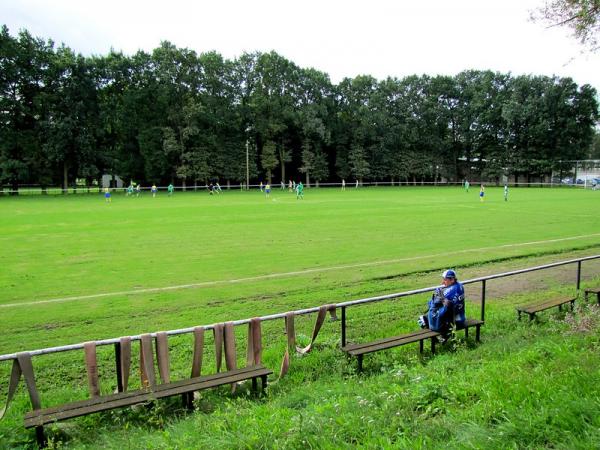 Sportplatz an der Saale - Salzatal-Salzmünde