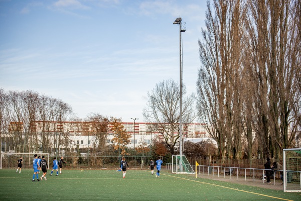 BVB-Stadion Nebenplatz - Berlin-Lichtenberg