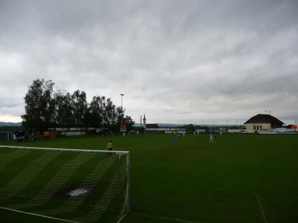 Roitham Stadion - Roitham