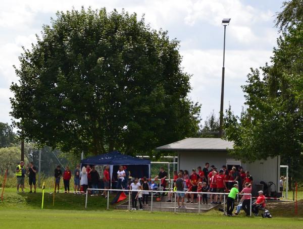 Sportanlage Rostocker Straße - Dettmannsdorf