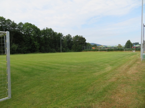 Osser-Stadion Nebenplatz - Lam