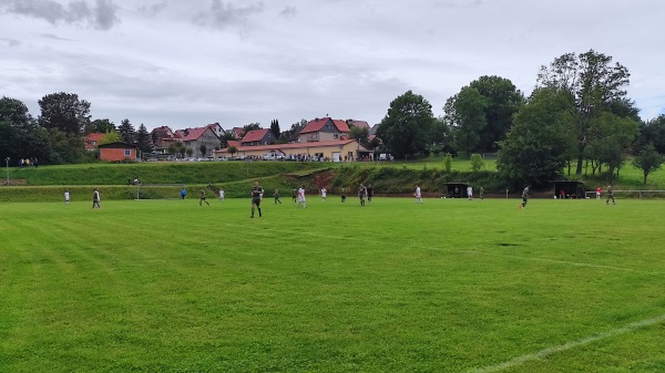 Sportplatz Neustadt - Am Ohmberg-Neustadt