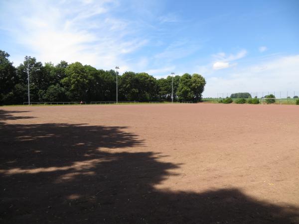 Sportanlage Am Bahndamm Platz 2 - Bedburg-Kirchherten