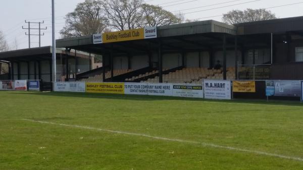 Bashley Road Ground - New Milton, Hampshire