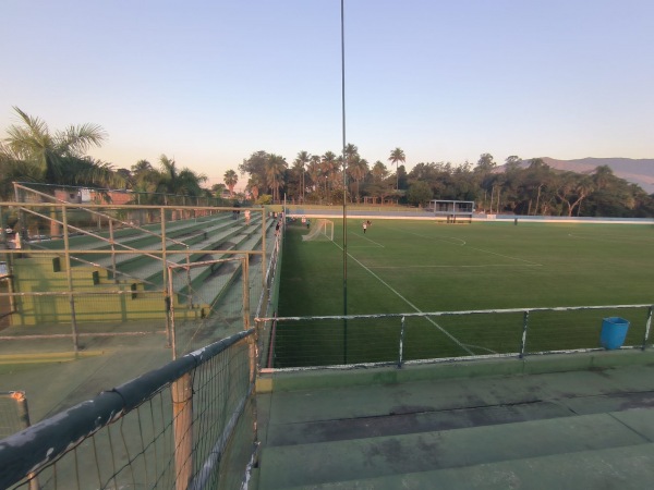 Estádio Nivaldo Pereira - Nova Iguaçu, RJ