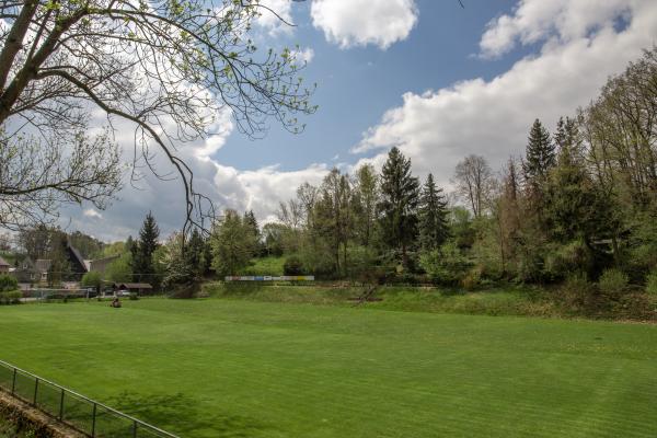 Sportplatz am Hirschbach - Striegistal-Pappendorf