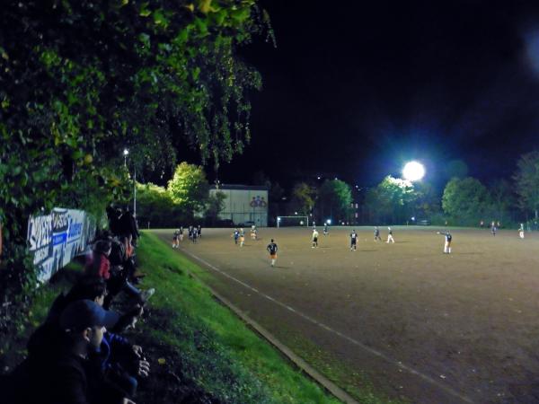 Sportplatz In den Wingertsgärten - Niederfell