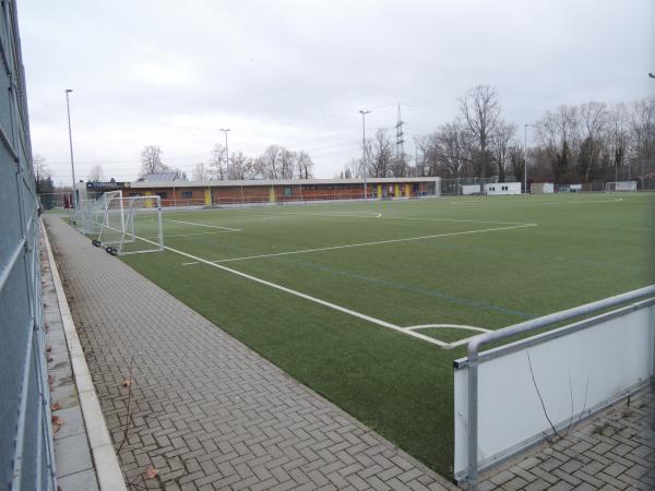 Stadion Sommerdamm Nebenplatz 2 - Rüsselsheim/Main