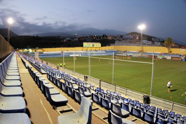 Campo de Fútbol La Palmera - San Isidro, Tenerife, CN