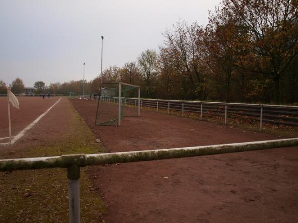 Sportplatz Am Jostenhof - Moers