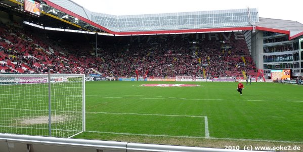 Fritz-Walter-Stadion - Kaiserslautern-Betzenberg