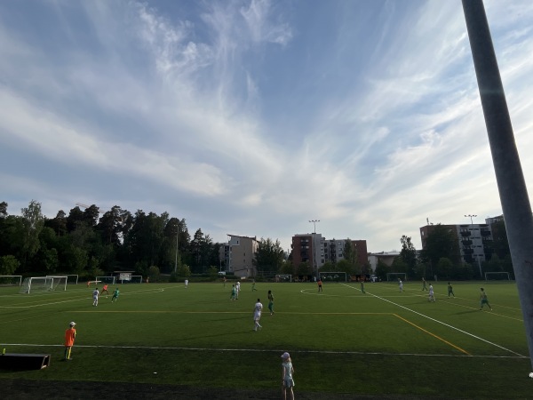 Puotilan tekonurmi - Helsinki (Helsingfors)