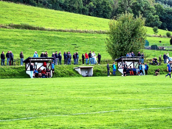 Sportplatz Caller Straße - Meschede-Wallen