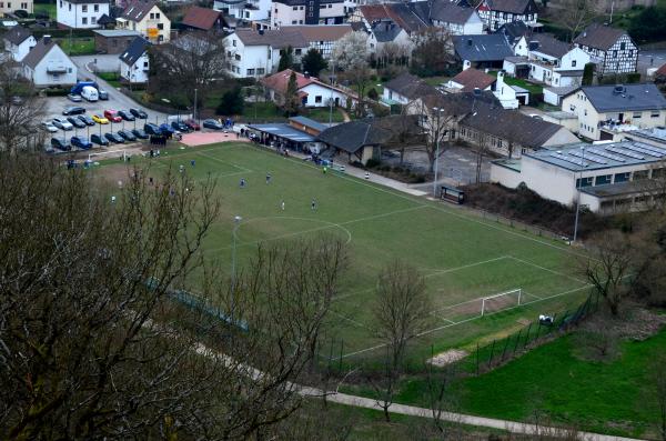 Blick auf den Platz vom Aussichtspunkt Talblick