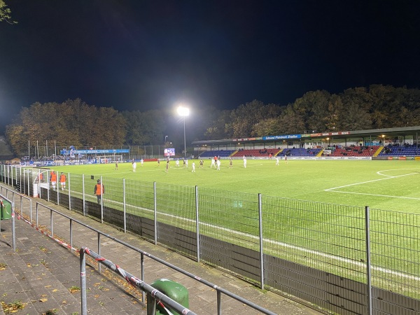 Edmund-Plambeck-Stadion - Norderstedt-Garstedt