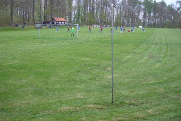 Sportplatz Altenhasungen - Wolfhagen-Altenhasungen